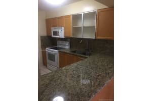 8425 NW 8th St, Miami, FL 33126, Sold 01/05/18