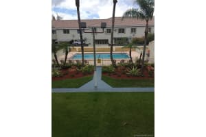 8425 NW 8th St, Miami, FL 33126, Sold 01/05/18