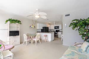 4630 Poinciana St #2b, Lauderdale-By-The-Sea, FL 33308, Sold 01/31/18