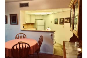 9423 Fontainebleau Blvd, Miami, FL 33172, Sold 12/26/17