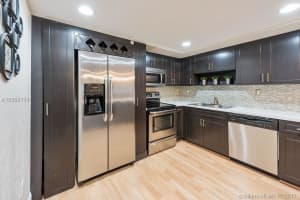 597 NW 98th Ave, Plantation, FL 33324, Sold 12/22/17