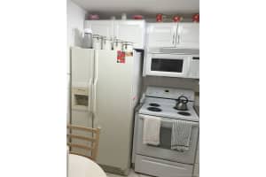 4301 Collins Ave, Miami, FL 33140, Sold 05/10/18