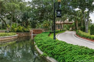 3652 Churchill Downs Dr, Davie, FL 33328, Sold 05/11/18