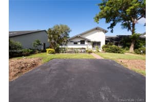 8101 NW 100th Way, Tamarac, FL 33321, Sold 12/15/17