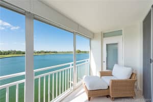 9250 W Bay Harbor Dr #4b, Bay Harbor Islands, FL 33154, Sold 01/23/18