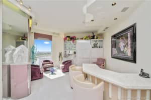 3640 Yacht Club Dr, Aventura, FL 33180, Sold 03/28/18