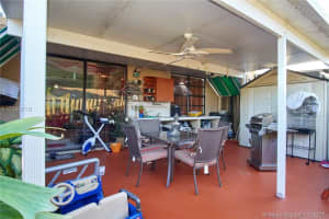 6703 NW 189th St, Hialeah, FL 33015, Sold 12/28/17