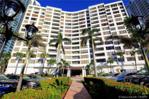 3505 S Ocean Dr, Hollywood, FL 33019, Sold 02/01/18