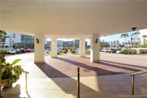 3505 S Ocean Dr, Hollywood, FL 33019, Sold 02/01/18