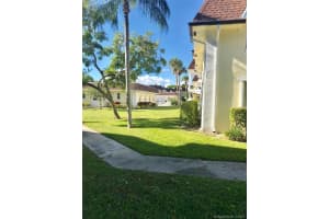 704 SE 2nd Ave, Deerfield Beach, FL 33441, Sold 04/19/18