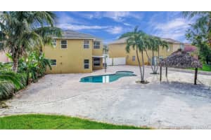 2940 E Sable Cir, Margate, FL 33063, Sold 04/13/18