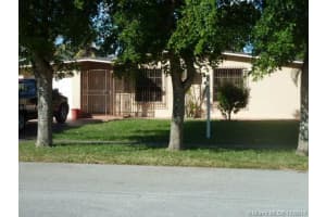 7215 NW 169th Terrace, Hialeah, FL 33015, Sold 01/12/18