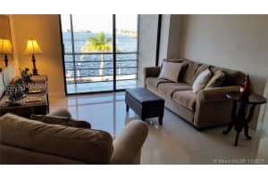 2821 NE 163rd St #3n, Miami, FL 33160, Sold 01/30/18