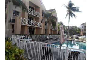 2711 Ocean Club Blvd, Hollywood, FL 33019, Sold 12/21/17