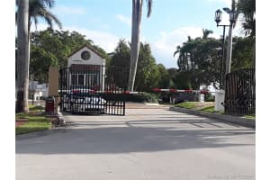 2711 Ocean Club Blvd, Hollywood, FL 33019, Sold 12/21/17