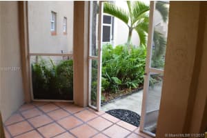 8664 SW 3rd St, Pembroke Pines, FL 33025, Sold 01/12/18