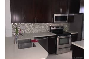 9180 NW 40th St, Sunrise, FL 33351, Sold 02/15/18
