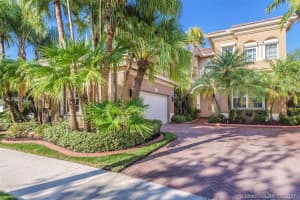 19451 Presidential Way, Miami, FL 33179, Sold 02/27/18