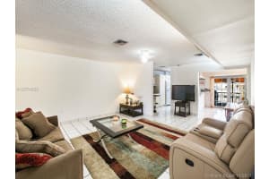 7003 Crown Gate Ct, Miami Lakes, FL 33014, Sold 12/22/17