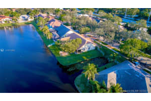 10981 NW 18th Ct, Plantation, FL 33322, Sold 03/13/18