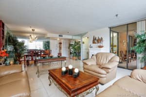 661 NE 195th St, Miami, FL 33179, Sold 02/16/18