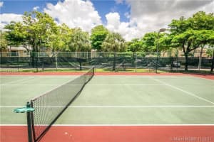302 Palm Cir E, Pembroke Pines, FL 33025, Sold 12/18/18