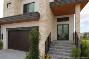 7666 NW 102nd Pl, Doral, FL 33178, Sold 04/17/18