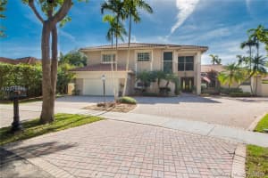 8340 NW 154th Terrace, Hialeah, FL 33016, Sold 05/18/18