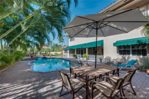 8340 NW 154th Terrace, Hialeah, FL 33016, Sold 05/18/18