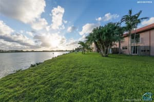 20822 San Simeon Way, Miami, FL 33179, Sold 01/19/18