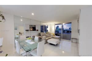 465 Ocean Dr, Miami Beach, FL 33139, Sold 03/15/18