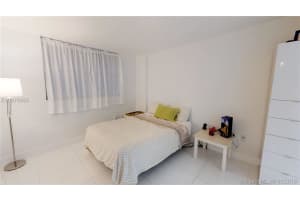 465 Ocean Dr, Miami Beach, FL 33139, Sold 03/15/18