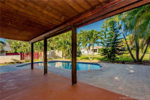 8351 SW 39th Ct, Davie, FL 33328, Sold 04/27/18