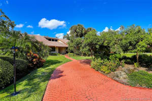 1621 SW 119th Terrace, Davie, FL 33325, Sold 01/22/18