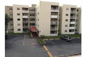 8145 NW 7th St, Miami, FL 33126, Sold 01/26/18