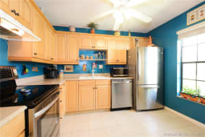 7038 SW 23rd St, Davie, FL 33317, Sold 02/06/18