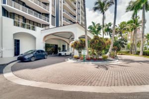 3600 Yacht Club Dr, Aventura, FL 33180, Sold 05/11/21