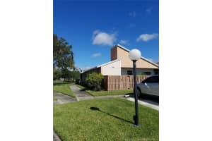 520 Woodgate Cir, Sunrise, FL 33326, Sold 02/28/18