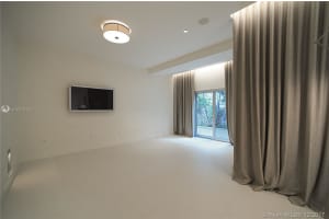 710 Michigan Ave, Miami Beach, FL 33139, Sold 05/07/18