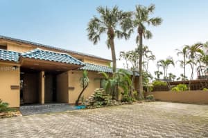 16123 Kingsmoor Way, Miami Lakes, FL 33014, Sold 01/29/18