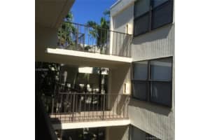 20381 NE 30th Ave, Miami, FL 33180, Sold 06/18/18