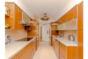 3640 Yacht Club Dr, Aventura, FL 33180, Sold 05/09/18