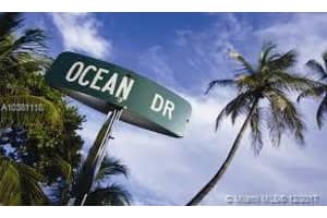 465 Ocean Dr, Miami Beach, FL 33139, Sold 06/22/18