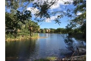 6205 SW Kendale Lakes Cir, Miami, FL 33183, Sold 01/30/18