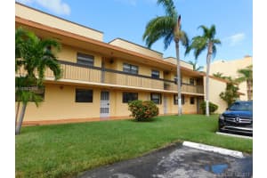 8879 Fontainebleau Blvd, Miami, FL 33172, Sold 01/19/18