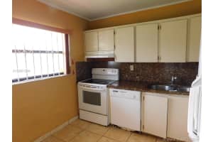 8879 Fontainebleau Blvd, Miami, FL 33172, Sold 01/19/18