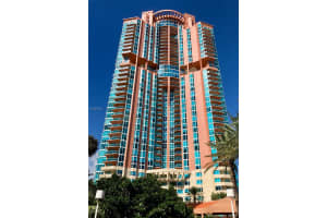 300 South Pointe Dr, Miami Beach, FL 33139, Sold 05/02/18