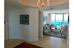 300 South Pointe Dr, Miami Beach, FL 33139, Sold 05/02/18