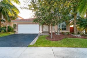 55 Gables Blvd, Weston, FL 33326, Sold 02/26/18
