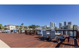 462 Golden Isles Dr, Hallandale Beach, FL 33009, Sold 11/05/18
